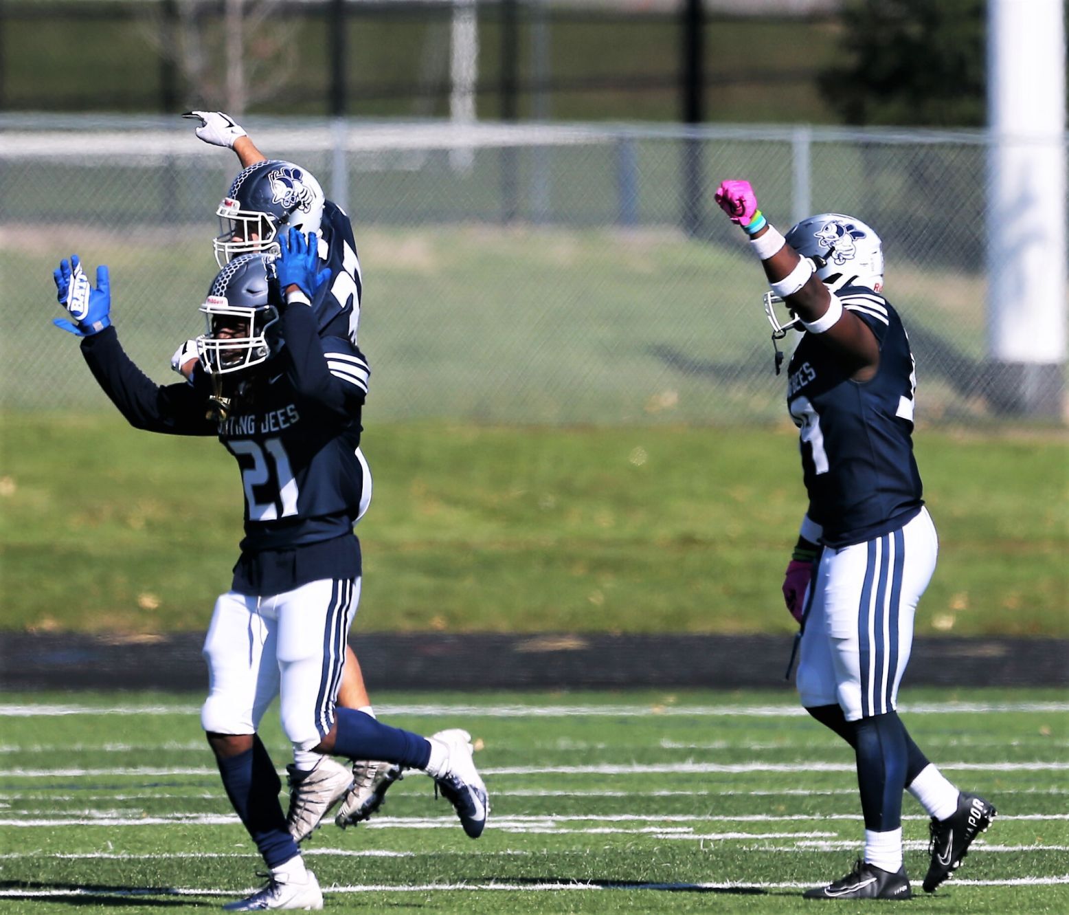 102321-qc-spt-ambrose fball1.jpg